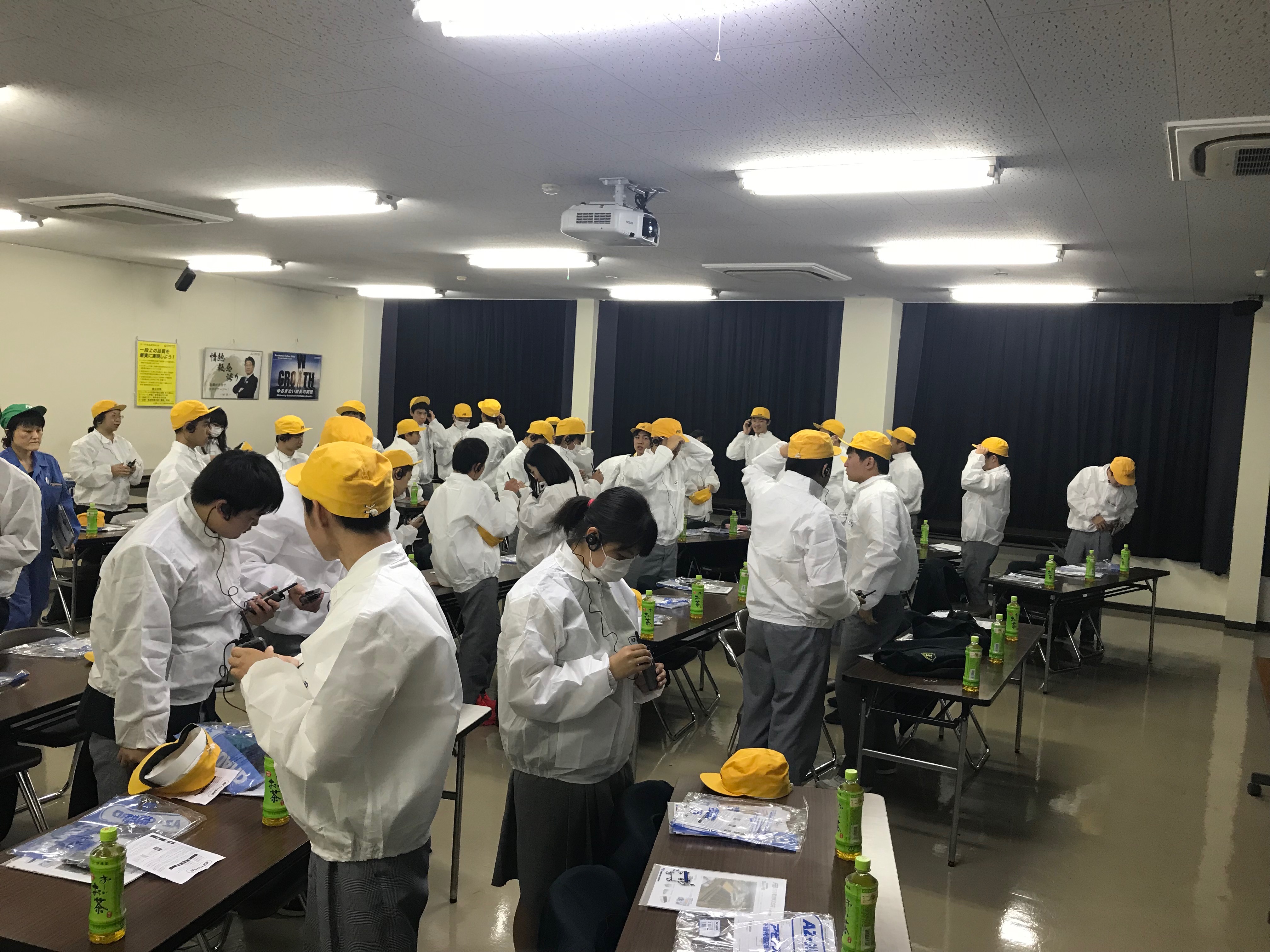 防塵服を着用