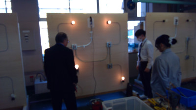 回路チェックの様子